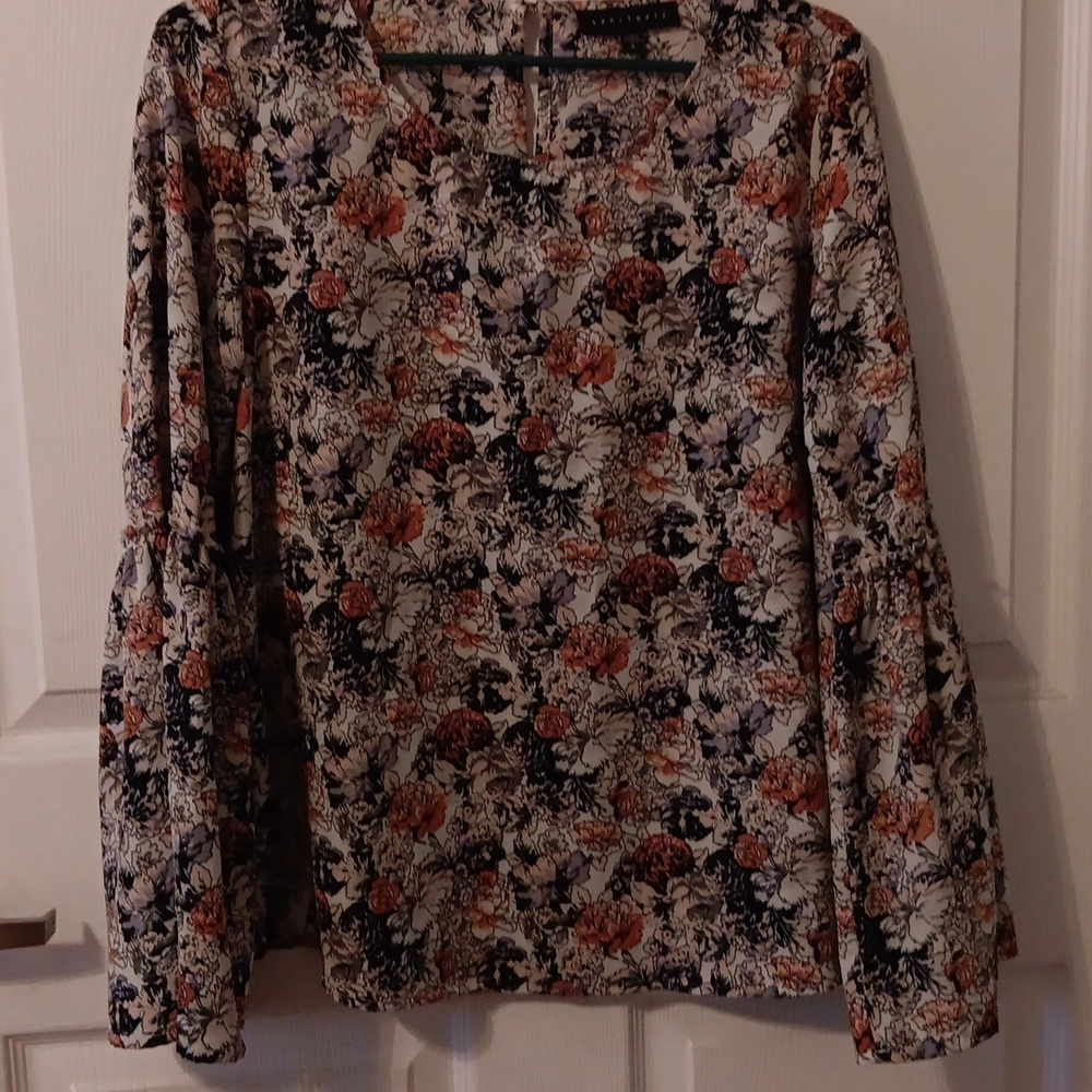 Sanctuary size, small print blouse